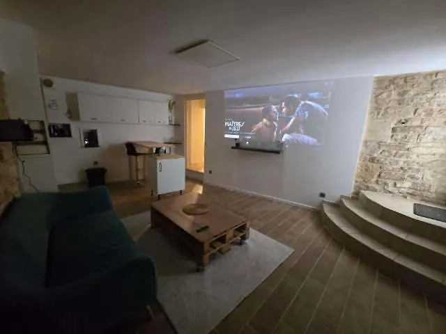 La Douce Evasion アパート Bernis