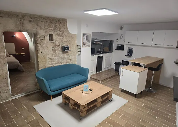 La Douce Evasion Bernis